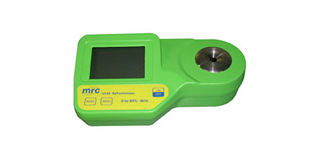 DIGITAL PORTABLE REFRACTOMETER